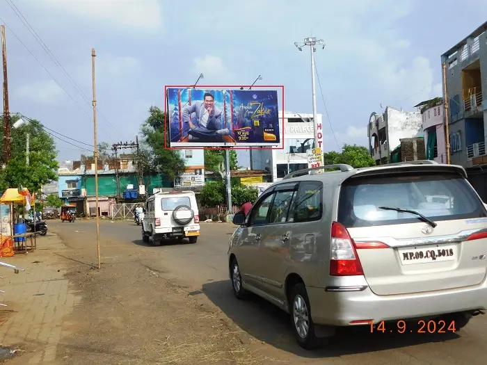 ASHOK NAGAR ROAD CANTT (30X15)